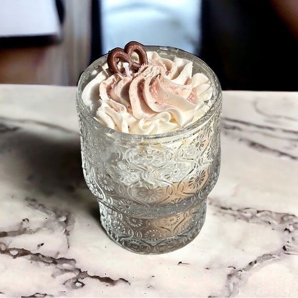 ⚠️SALE Candle // Handmade Cappuccino And Cream Soy Wax Candle SEND OFFERS🥳 - Picture 3 of 5